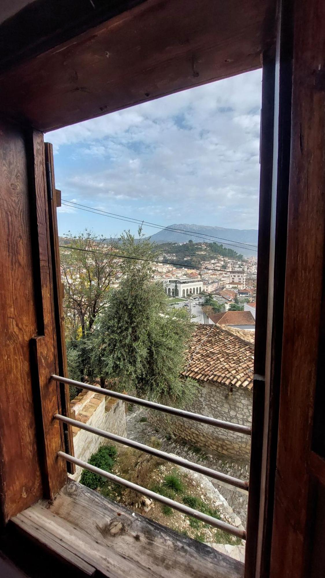 Old Town Hava Baci Hotell Berat Eksteriør bilde