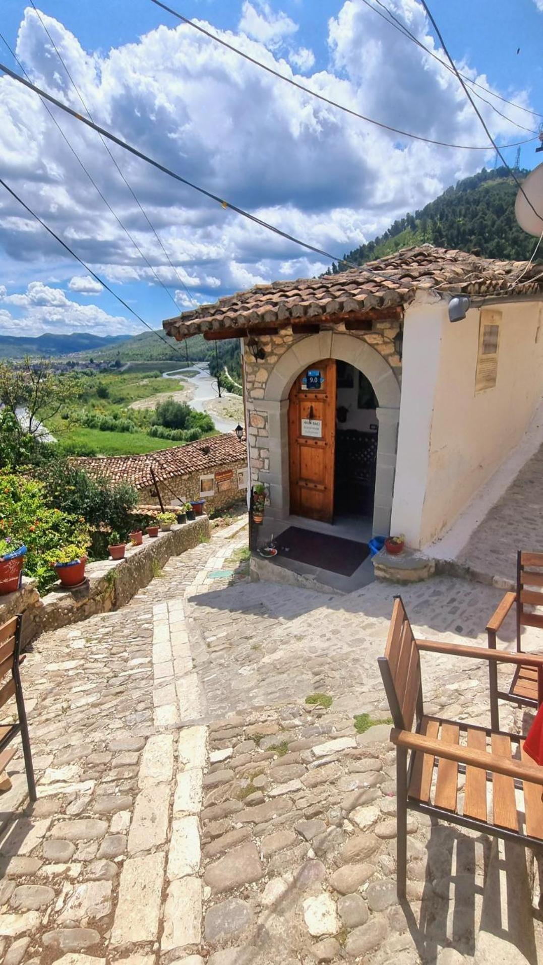 Old Town Hava Baci Hotell Berat Eksteriør bilde